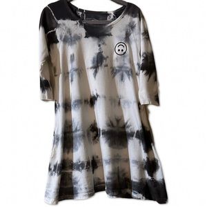 Girl's Smiley Face Tie-Dyed Dress with pockets size 4